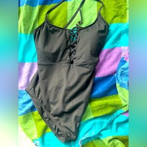 La Blanca Island Goddess One-piece Swimsuit- Black